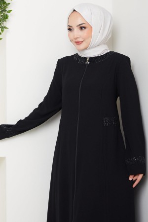 Yakası ve Manşeti Taş Detaylı Ferace Siyah HM2802