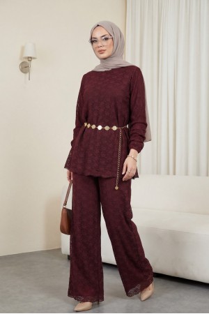 Yuvarlak Yaka Kemerli Dantel Detaylı Astarlı Pantolonlu Takım -Bordo