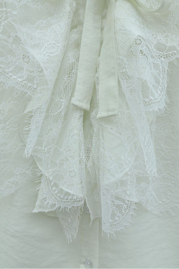 Long Back Cupra Shirt with Lace Detail and Lace Neckline  -Ecru