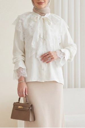 Yakası Bağcıklı Fırfırlı Dantel Detaylı Arkası Uzun Cupra Gömlek   -Ekru