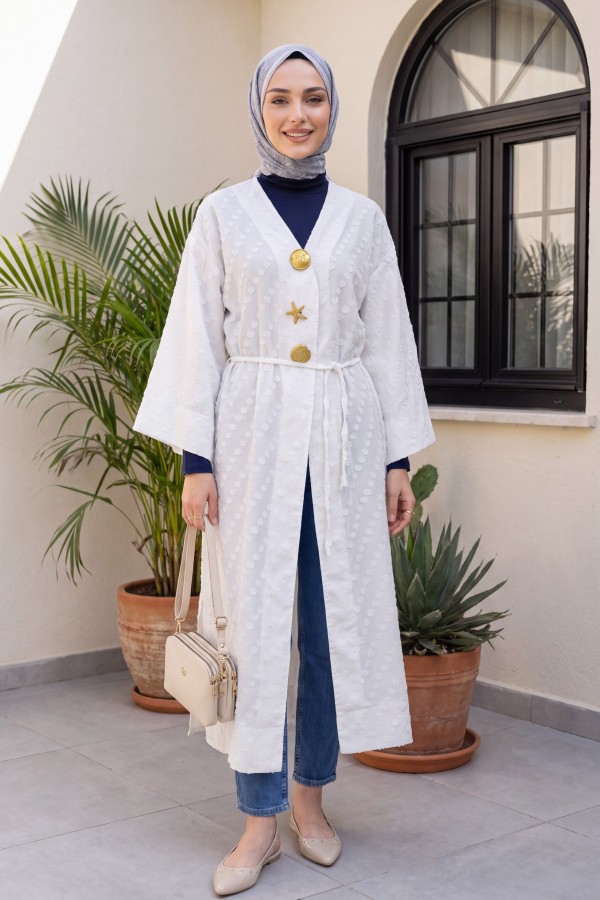 Broş Detaylı Yanları Yırtmaçlı Kabartma Puantiye Desenli Jakarlı Kimono  -Beyaz