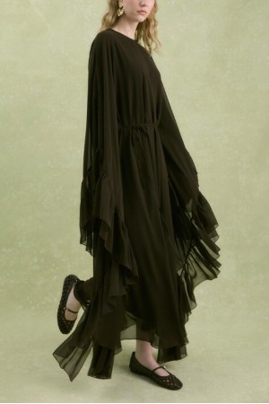 Yanı Fırfırlı Asimetrik Kesim Bağcıklı İçlikli Şifon Elbise Abaya Takım  -Kahverengi