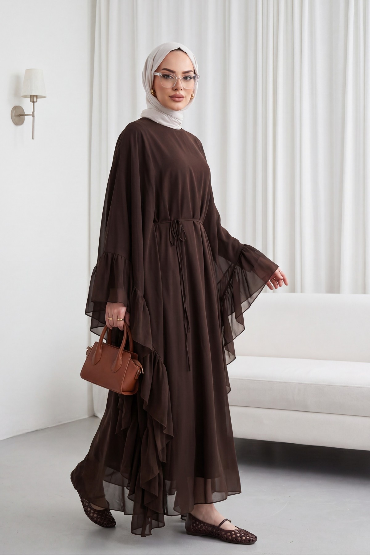 Yanı Fırfırlı Asimetrik Kesim Bağcıklı İçlikli Şifon Elbise Abaya Takım  -Kahverengi