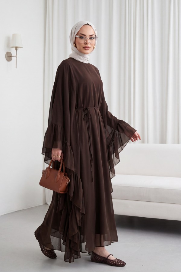 Yanı Fırfırlı Asimetrik Kesim Bağcıklı İçlikli Şifon Elbise Abaya Takım  -Kahverengi