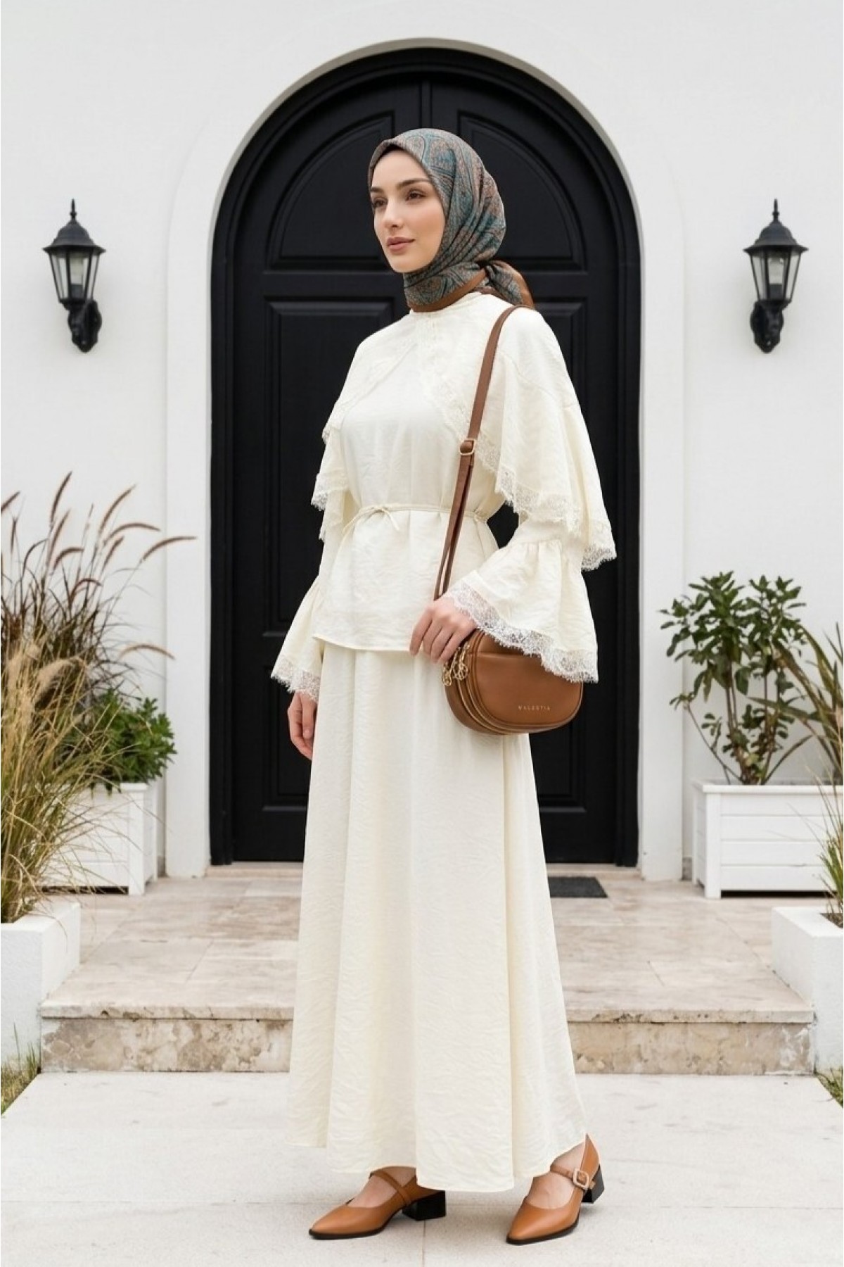 Lace-detailed, Spanish-style sleeve, lined, belted tulle voile skirt set -Ecru detay görseli