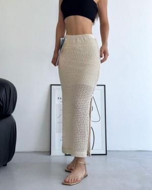 Yırtmaçlı Astarlı Triko Etek -Krem