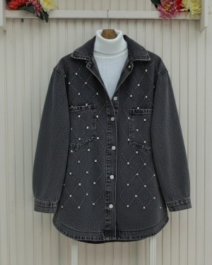 جاكيت جينز بأزرار أمامية مزين بأحجار الراين وجيبين -لون مدخن