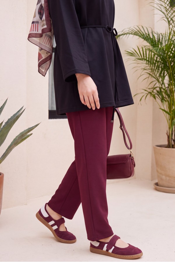 Double Pocket Elastic Waist Lace Detail Trousers  -Maroon