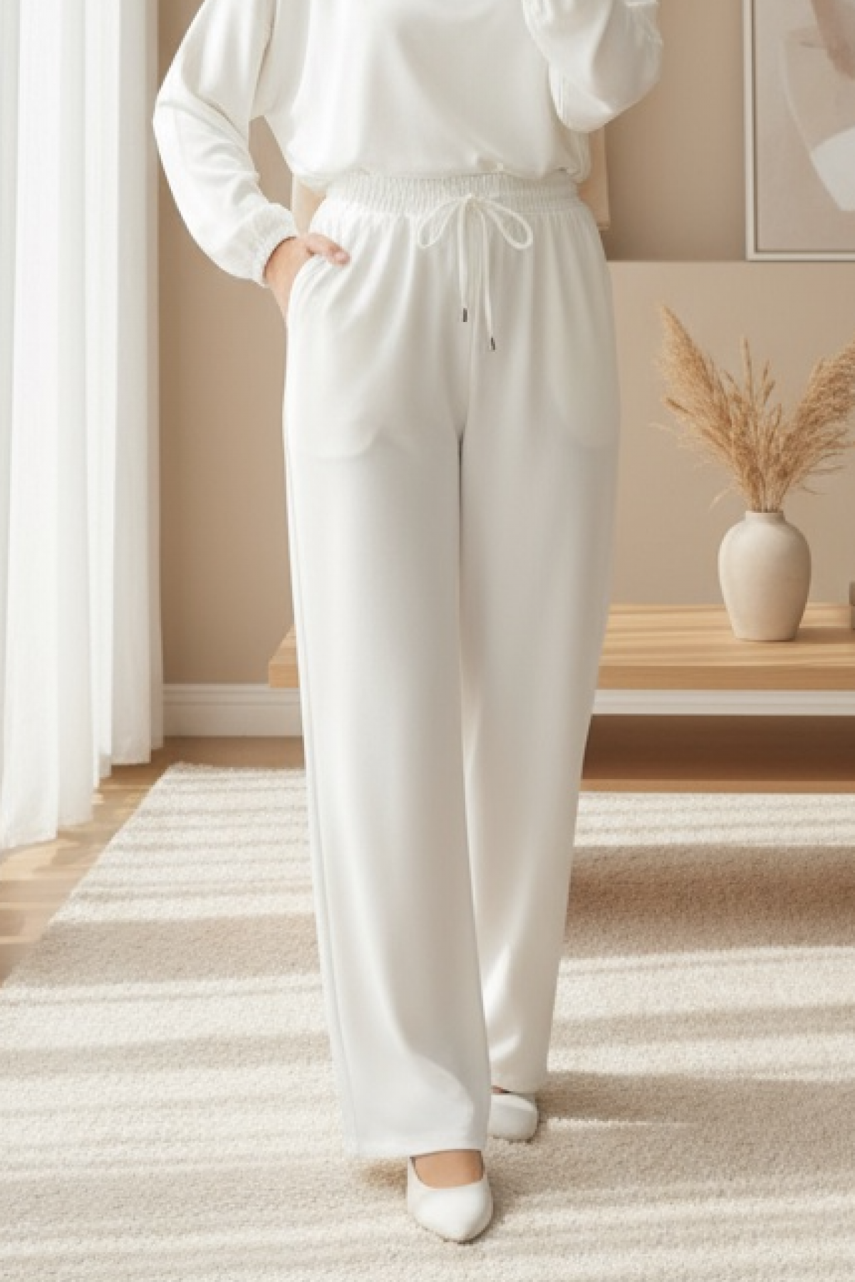 Double Pocket Elastic Waist Lace Detail Trousers   -White
