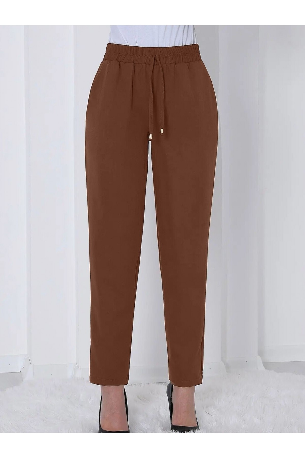 Double Pocket Elastic Waist Lace Detail Trousers - Soil