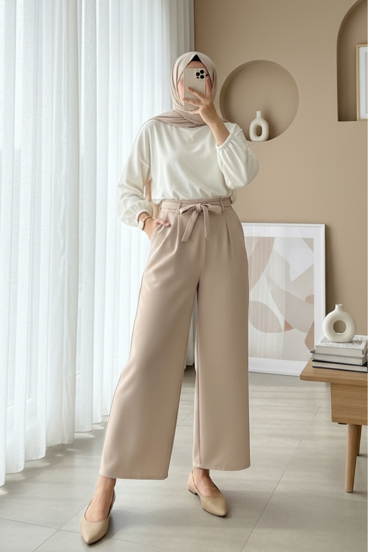 Beli Lastikli Bağlamalı  Bol Paça Pantolon  -Bej