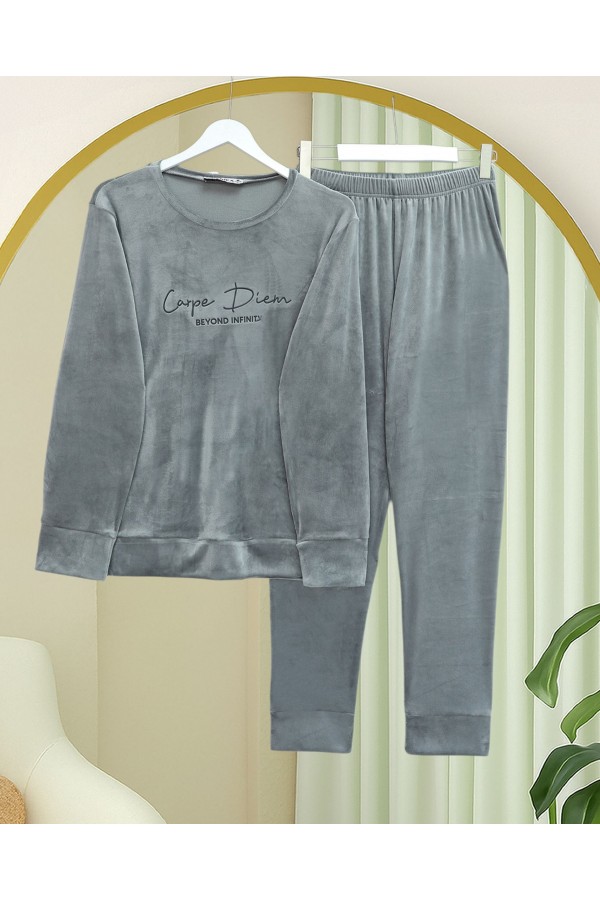 Kabartma Yazılı Fransız Kadife Pijama Takımı -Gri