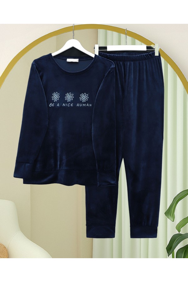 Kabartma Yazılı Fransız Kadife Pijama Takımı -Laci