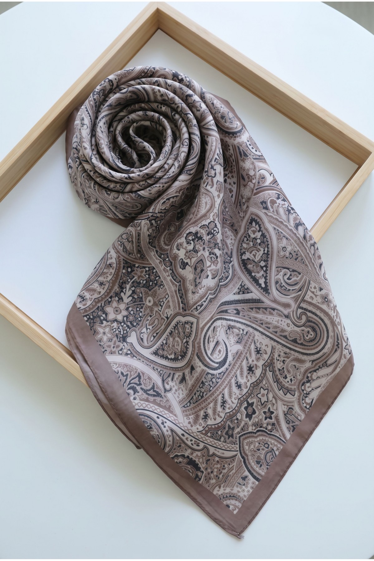 Traditional Floral Patterned Cotton Scarf -Mink color