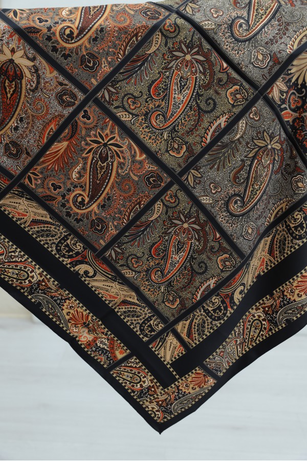 Geometric Framed Rayon Scarf -Black