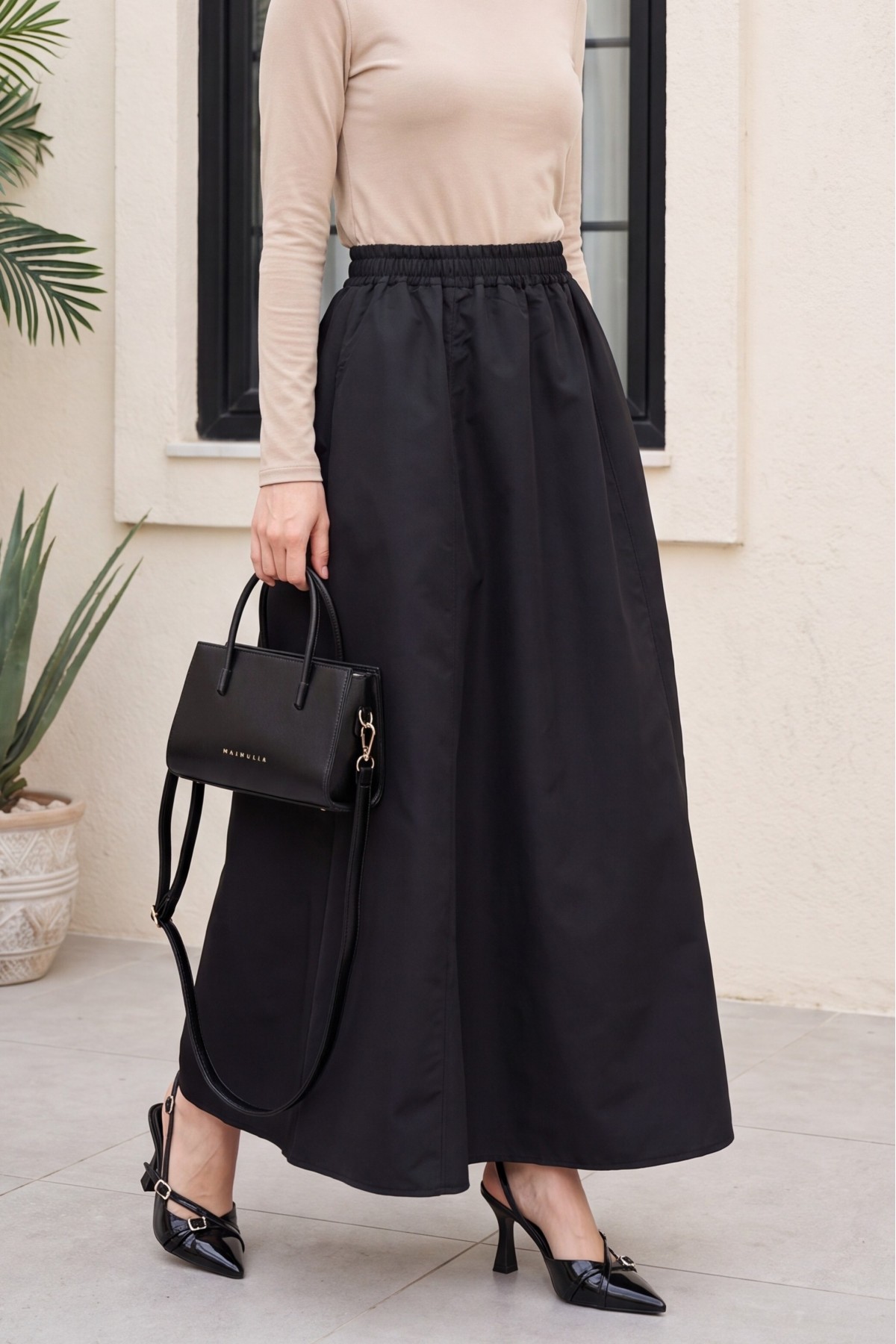 Elastic Waist Parachute Skirt with Pockets -Black