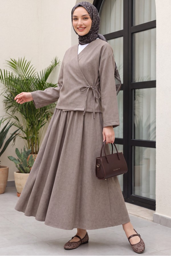 Linen Suit with Lace-Up Skirt - Soil