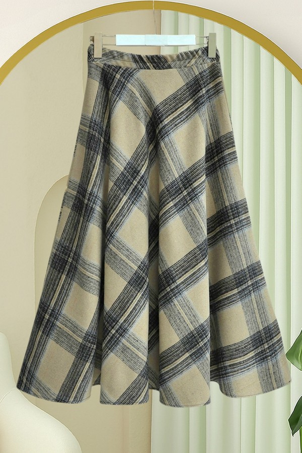 Plaid Patterned Side Zipper Cashmere A-Line Skirt -Mink color