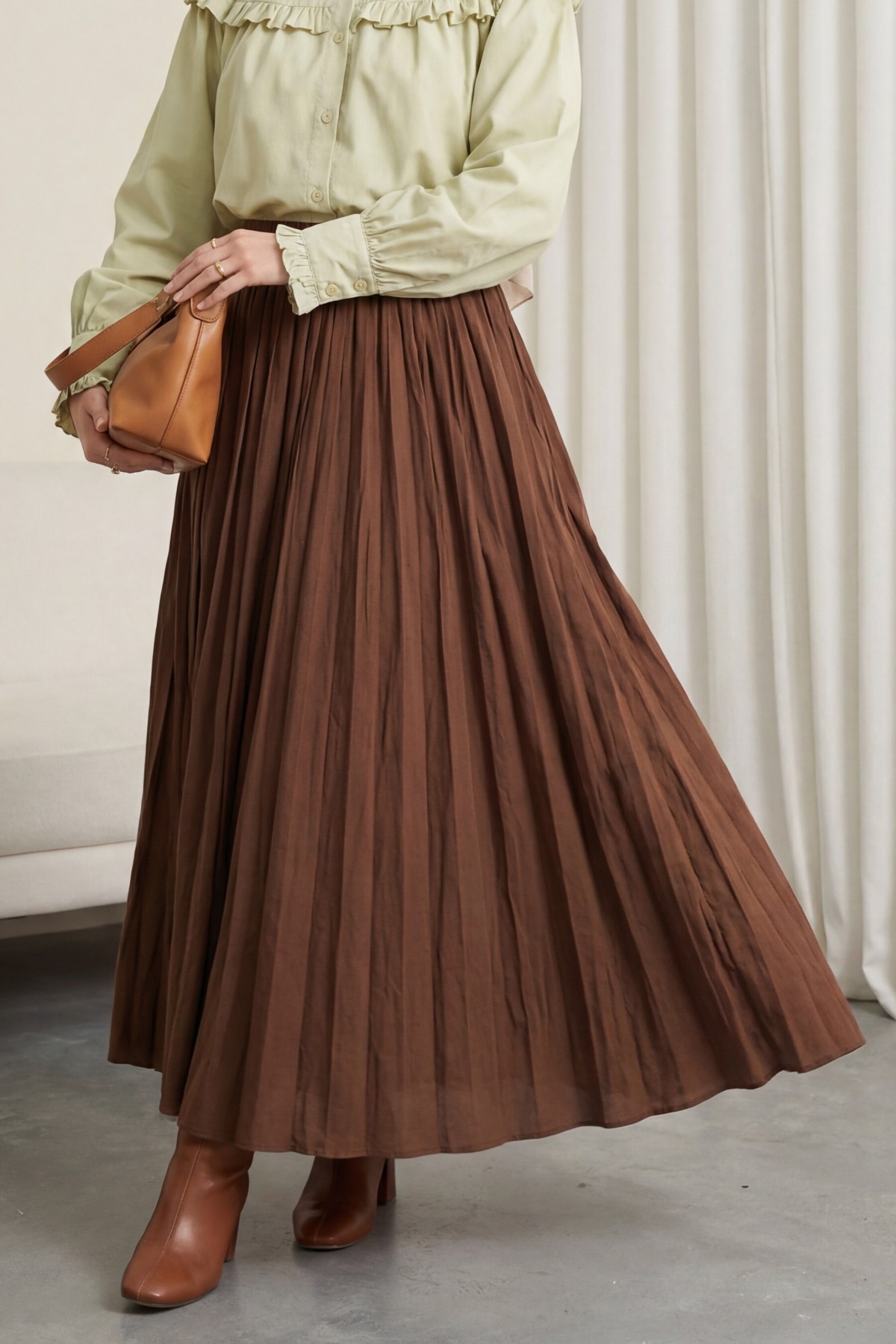 Elastic Waist Flared Skirt -Brown
