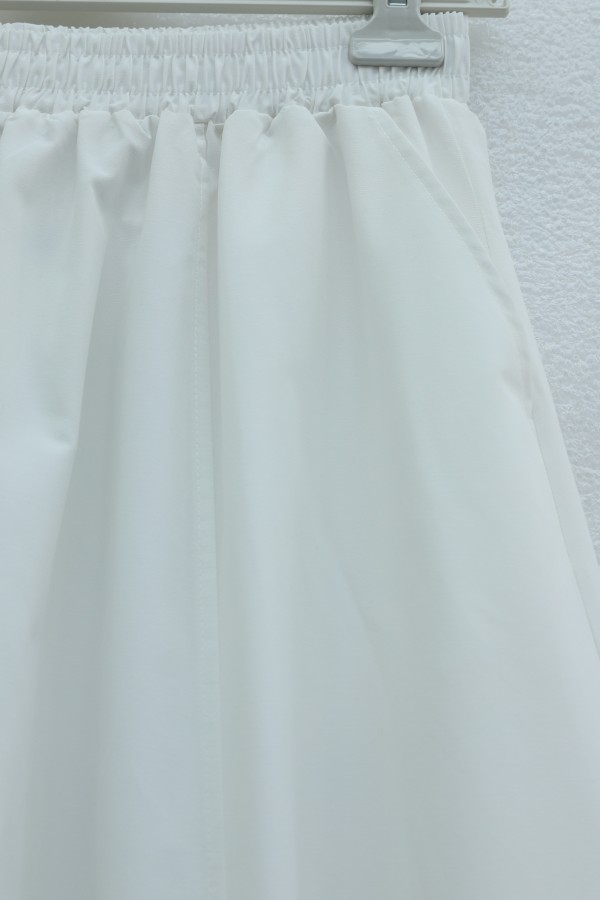 Elastic Waist Parachute Skirt with Pockets   -White