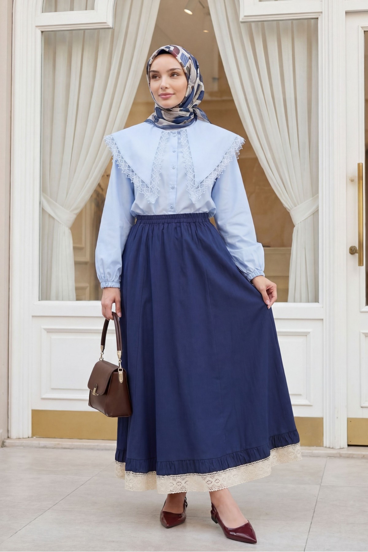 Poplin Skirt with Elastic Waist, Lace Detail at Hem, and Pockets -Navy blue