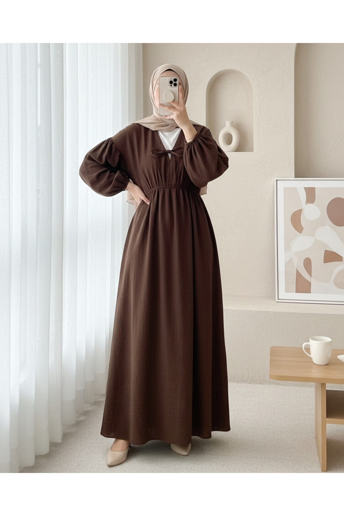 Yakası Bağlamalı Kolu Ve Beli Lastikli Müslin Elbise    -Kahve