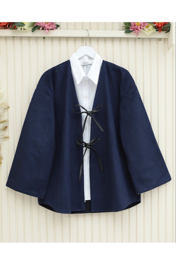 Önü Bağcıklı Oval Kesim Kaşe Kimono  -Laci