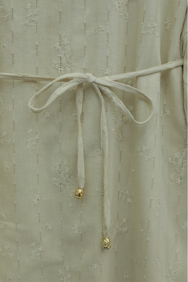 Double-layered front, belted brooch detail, lined linen dress - Beige