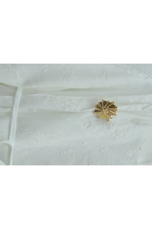 Önü Çift Kat Belden Bağlamalı Broşlu Astarlı Keten Elbise -Beyaz