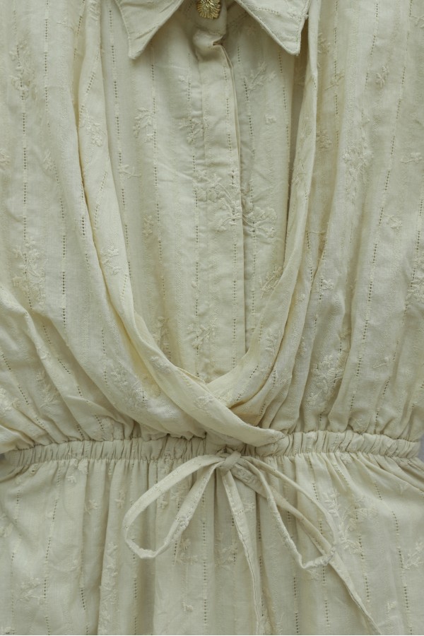 Half-buttoned, elasticated waist with drawstring detail, lined linen dress. - Beige