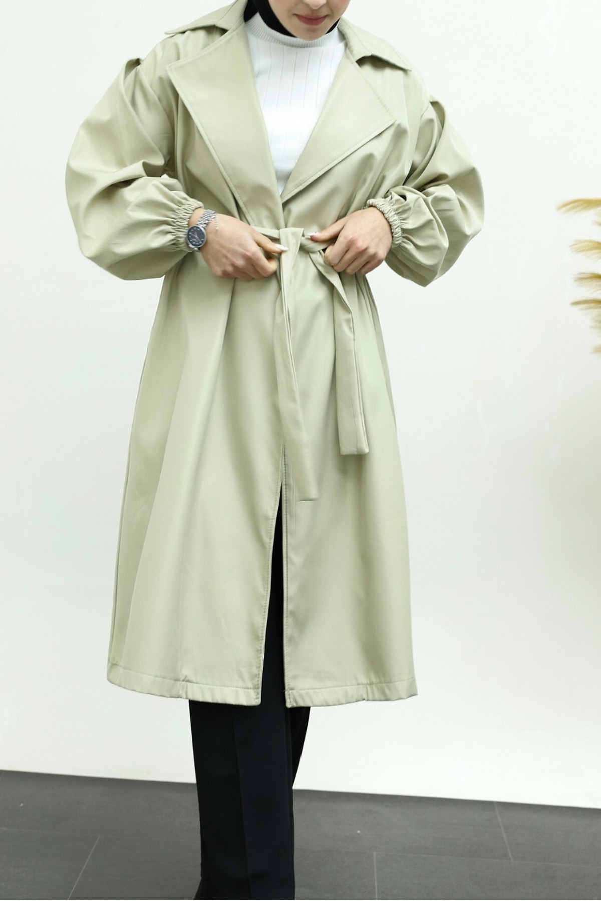 Buttonless Belted Standard Bonding Cap - Beige