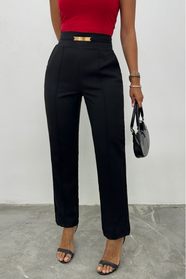 Elastic Waist Pocket Metal Detailed Trousers -Black