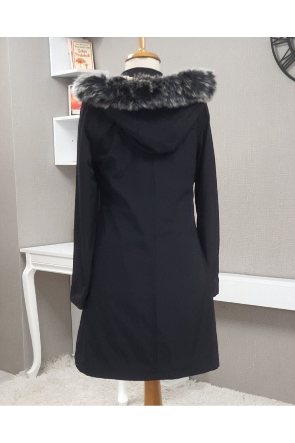 Çıkma Kapşonlu Çıtçıtlı Cepli Kısa Kaban -Siyah