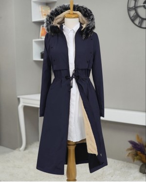 Metal Yıldız Detaylı Kapşonlu Uzun Kaban  -Laci