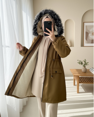 Sabit Kapşonlu İçi Kürklü Bondit Kaban -Taba