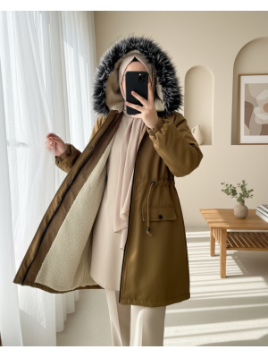 Sabit Kapşonlu İçi Kürklü Bondit Kaban -Taba