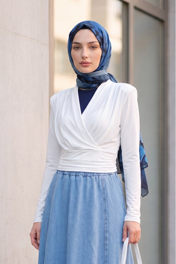 Vatkalı Kruvaze Model Sandy Bluz -Beyaz