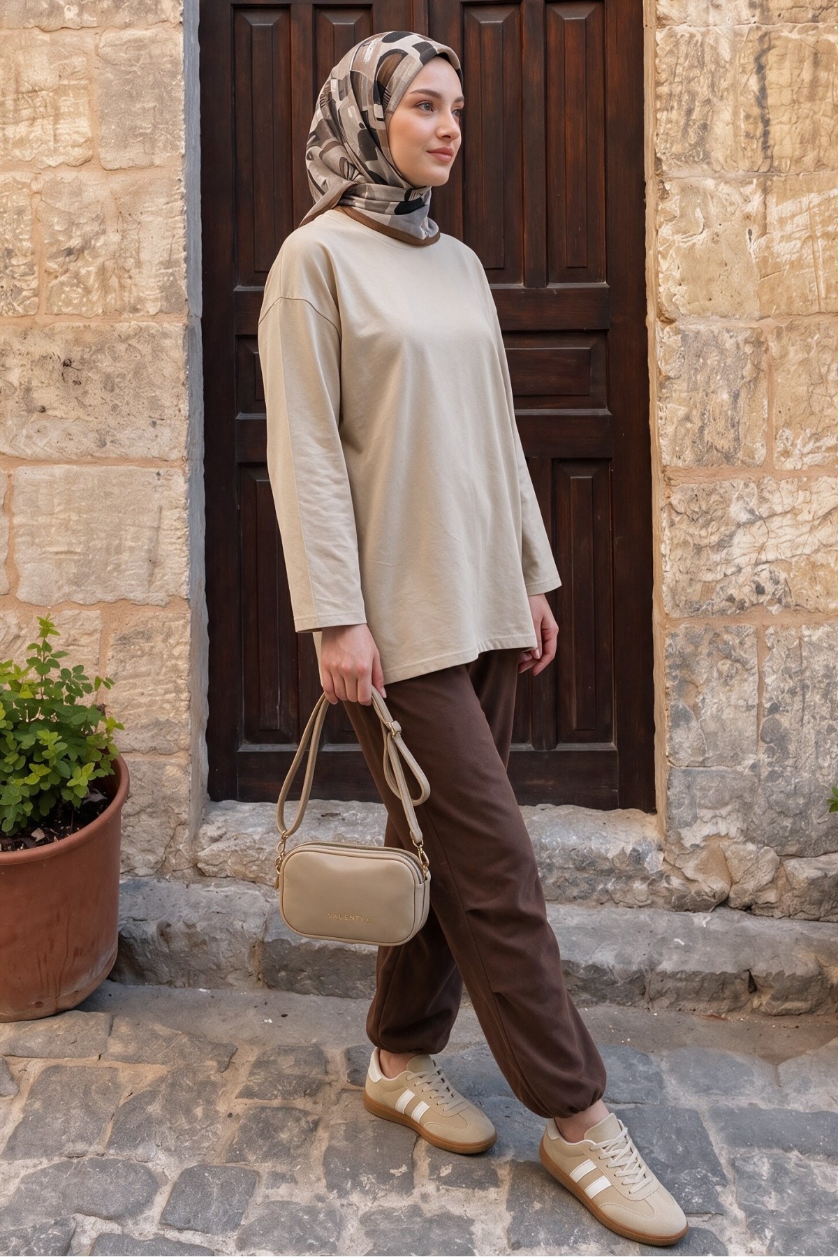 Waistband Elastic Trousers -Brown