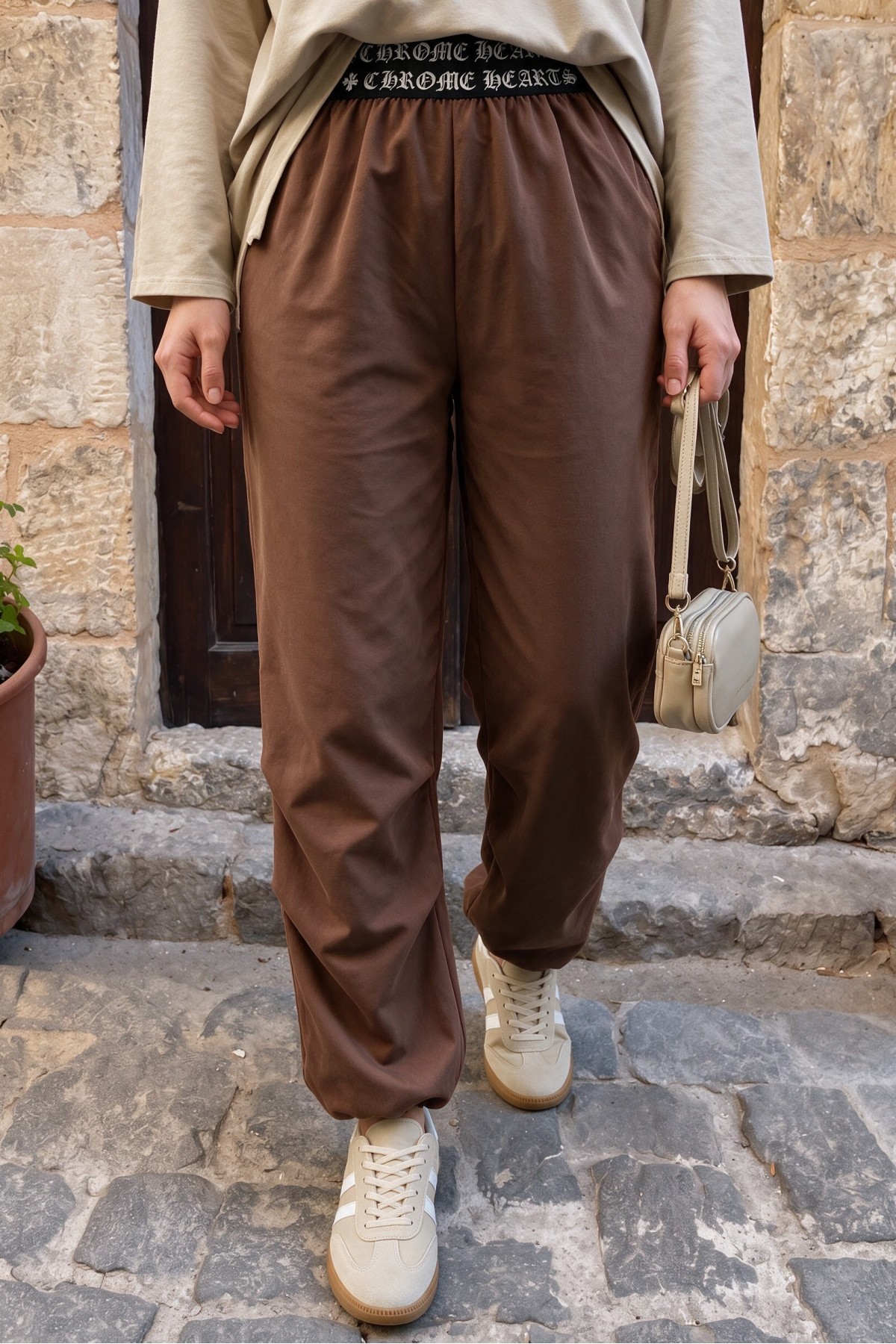 Waistband Elastic Trousers -Brown