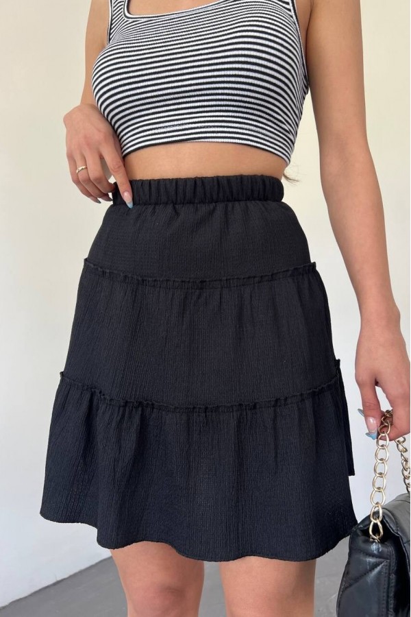 Piece Fabric Elastic Waist Short Skirt -Black