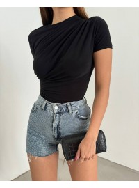 Siyah