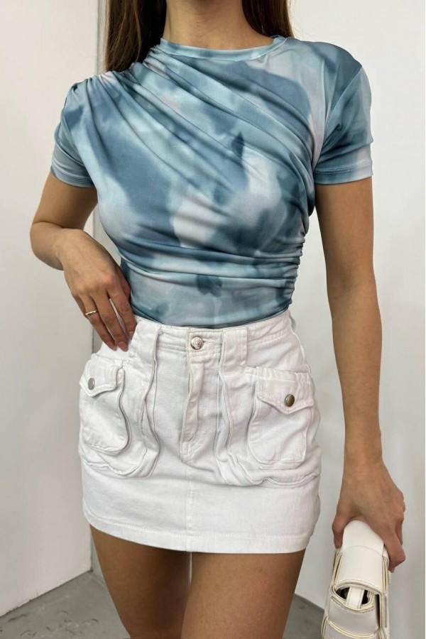 Bel Omuz Büzgülü Batik Baskı Sendy Bluz -Açık Mavi