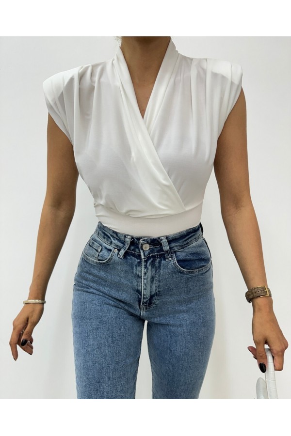 Zero Sleeve Padding Double Breasted Model Sandy Blouse -White