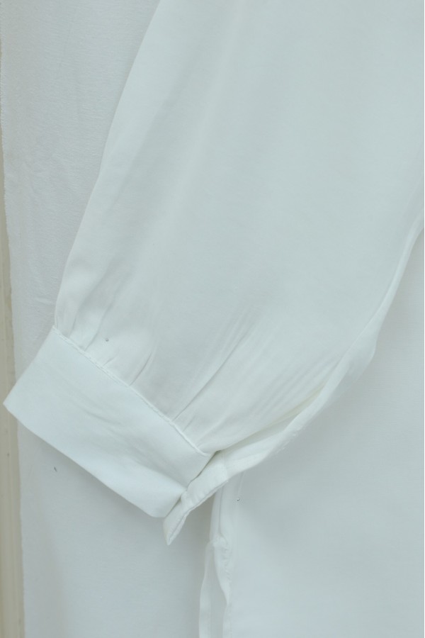 Cupra Shirt with Stone Detail on the Shoulder and Buttoned Slit -White