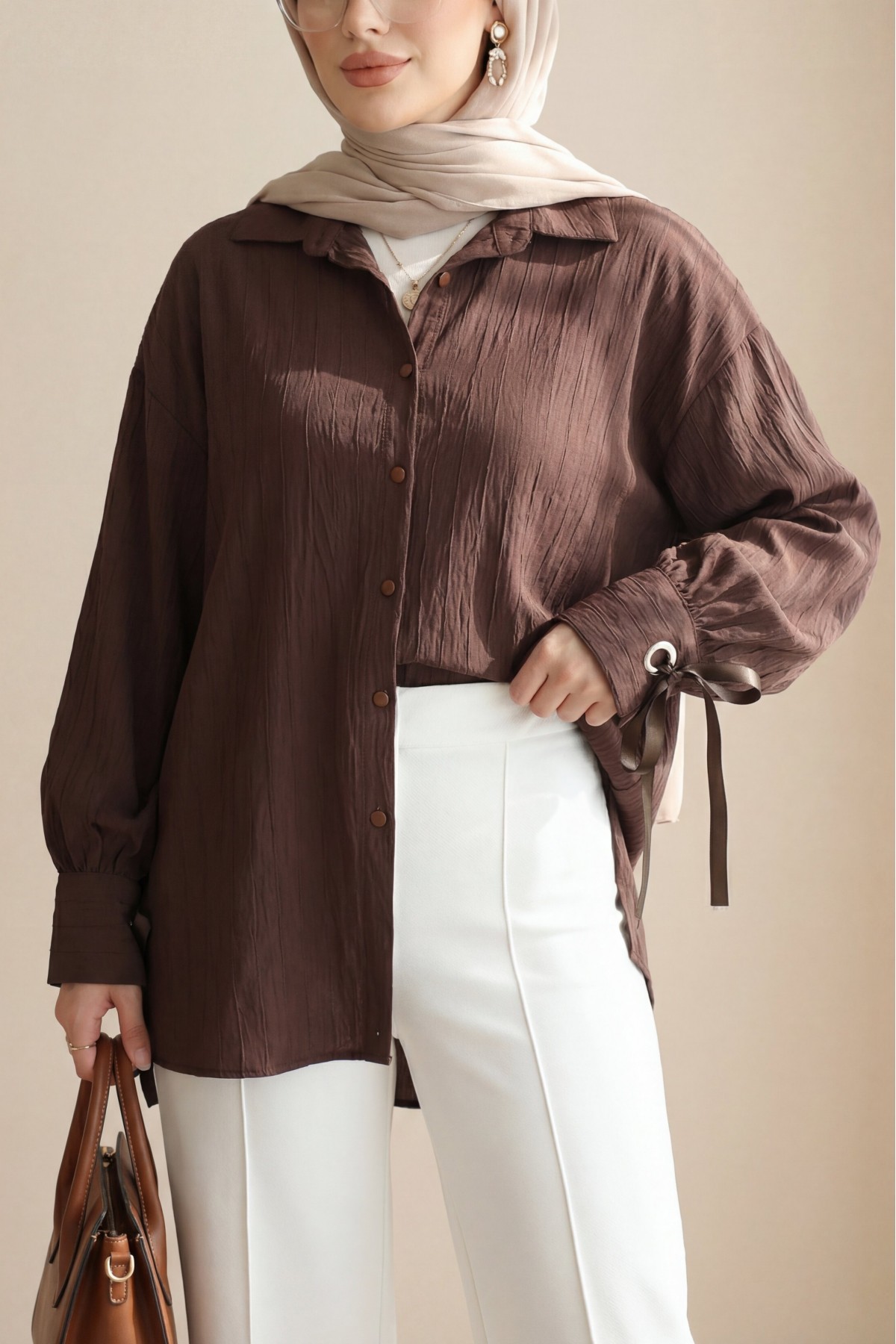 Strawberry Striped Shirt with Lace-Up Sleeves -Brown