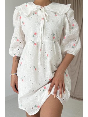 فستان وردي مطرز بياقة طفل