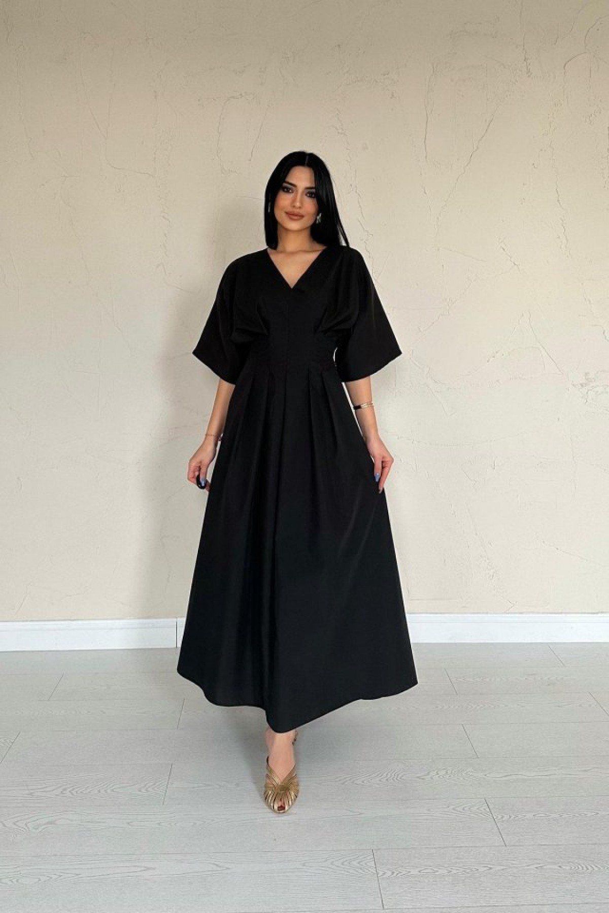 Black Pleated Long Dress