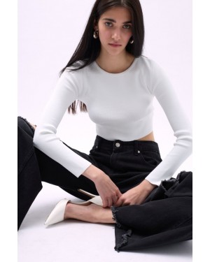 قميص قصير منقوش برقبة دائرية