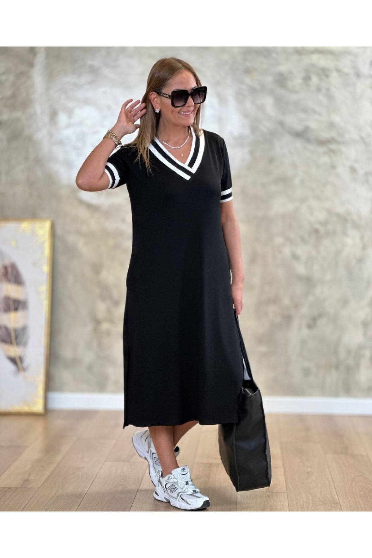 Women's Short Sleeve V Neck and Rib Collar Detail Midi Length Viscose Dress