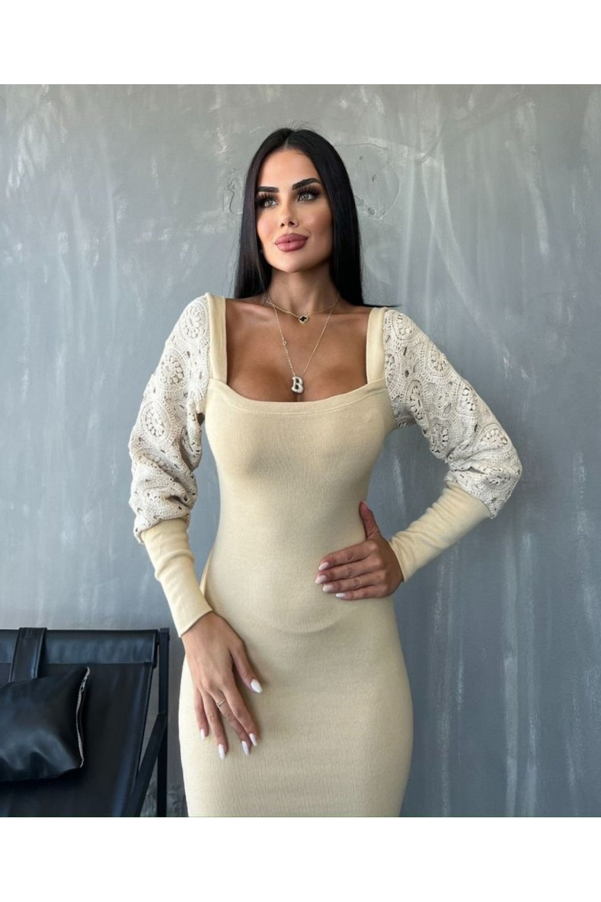 Women's Square Neck Sleeves Cuff and Tulle Detail Opportunity Midi Length Dress